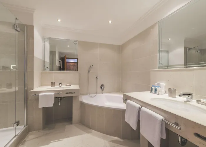 מלון 5 אישגל