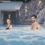 Hotel 5