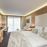 5 Hotel 5*