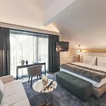 5 5* Ischgl
